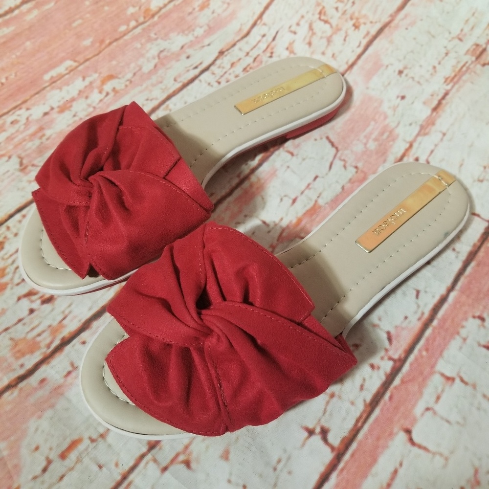 Red Moleca Slip on Slippers Sandals Size 6